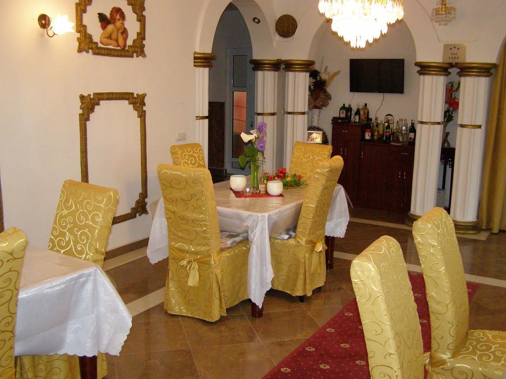 Hotel Wellness & Spa Angelo Gabriel Petrovac Exterior photo